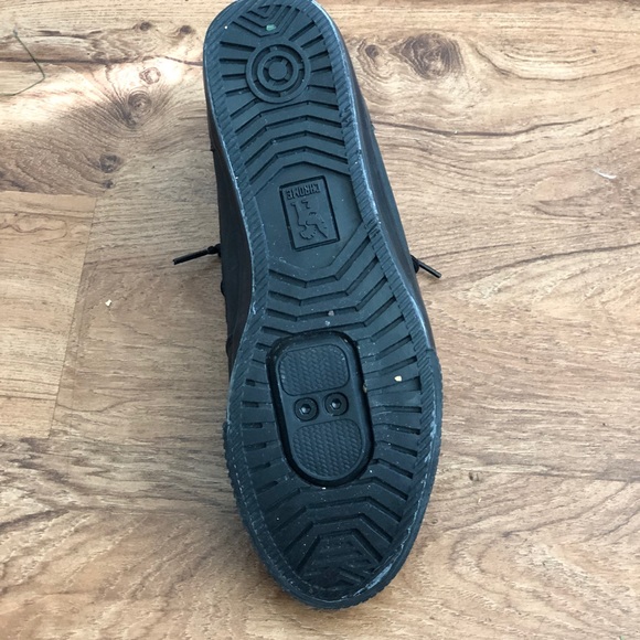 Chrome clips - Picture 3 of 3